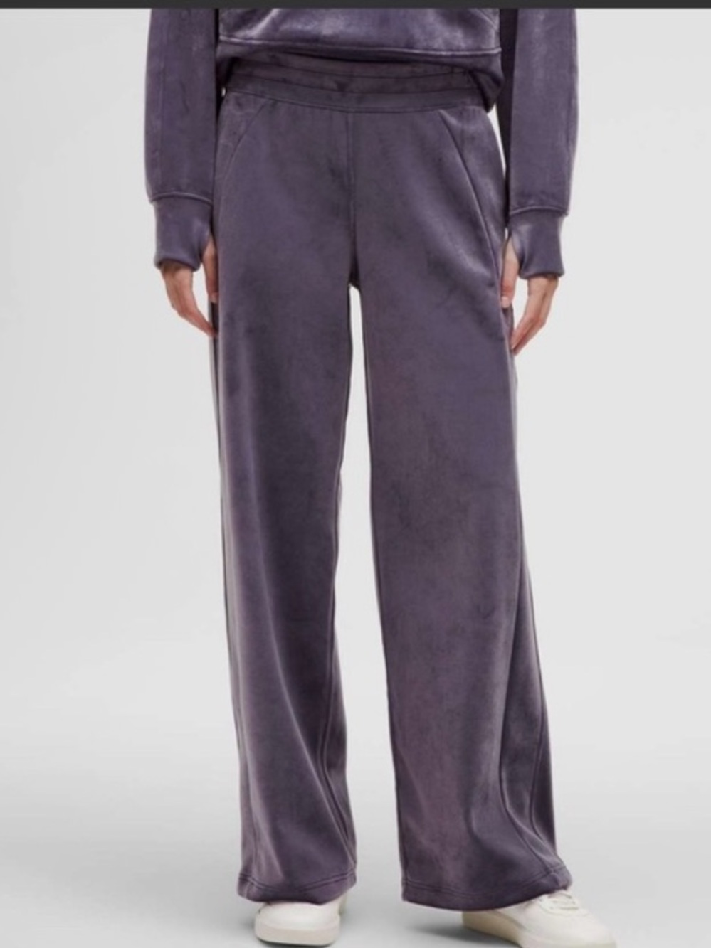 Lululemon Scuba Mid rise Wide Leg Purple Velvet Pant | Size Small, 30” Inseam